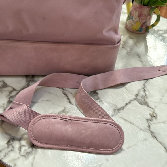 BEIS Weekender bag in Atlas Pink - Travel Bag - Picture 2 of 15
